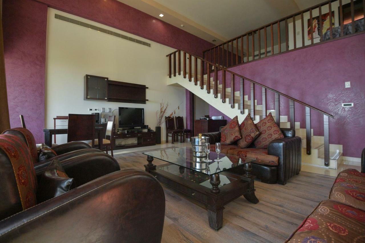 Hollywood Inn Boutique Hotel Джунія Екстер'єр фото